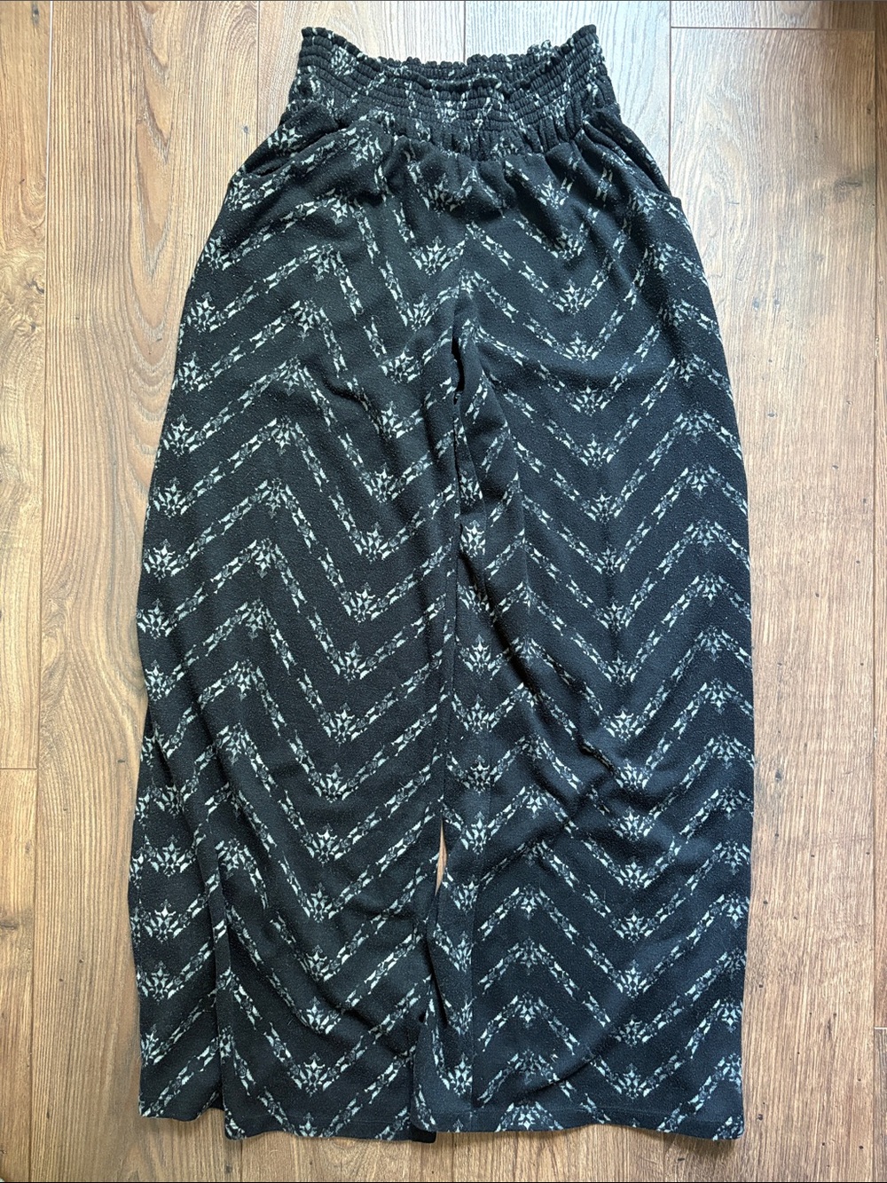 Mossimo Supply Co. Wide Leg Black Chevron Print Pants
